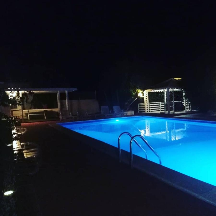 Villa Milena Apartments & Rooms 阿格罗波利 外观 照片