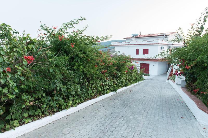Villa Milena Apartments & Rooms 阿格罗波利 外观 照片